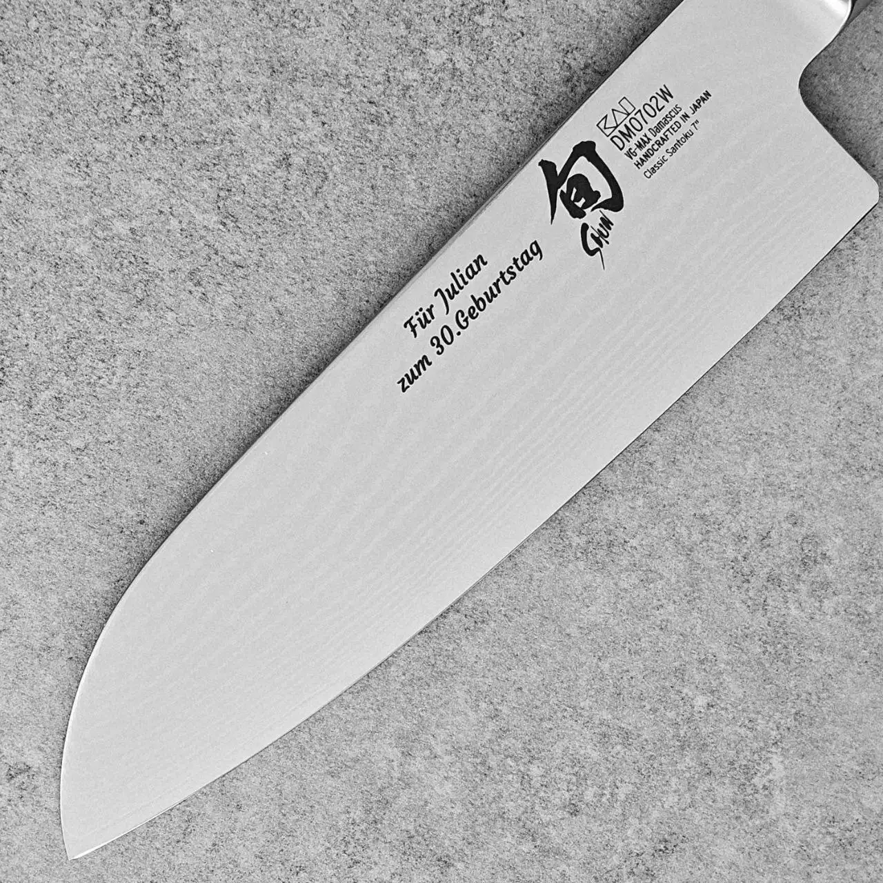 KAI Shun Classic White DM-0702W Santoku 18 cm KAI Shun Classic White DM-0702W Santoku 18 cm